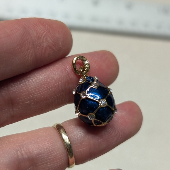 Vintage Jewelry - Elegant Gold and Blue Enamel Pendant Fabergé Egg